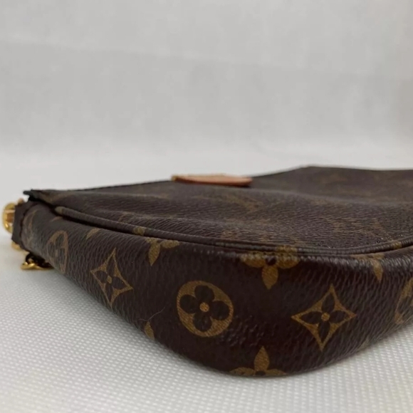 New Authentic LOUIS VUITTON LV Monogram Multiti Pochette Accessoire SMALL WCHAIN - Picture 7 of 14